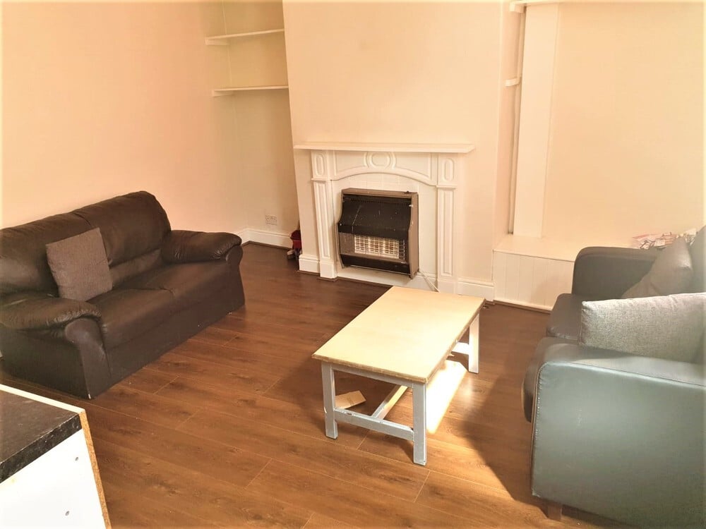3 bedroom house for rent Kelsall Terrace, Three Beds, Leeds, Leeds, LS6 1JA UniHomes