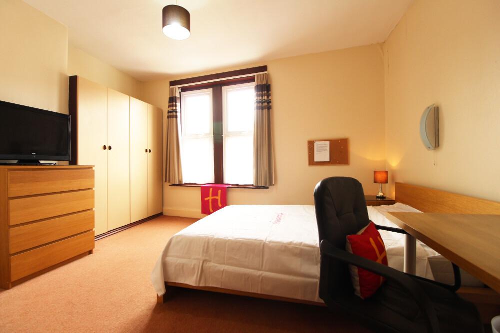 1 bedroom house for rent Carisbrooke Road, Portsmouth, PO4 8RG UniHomes