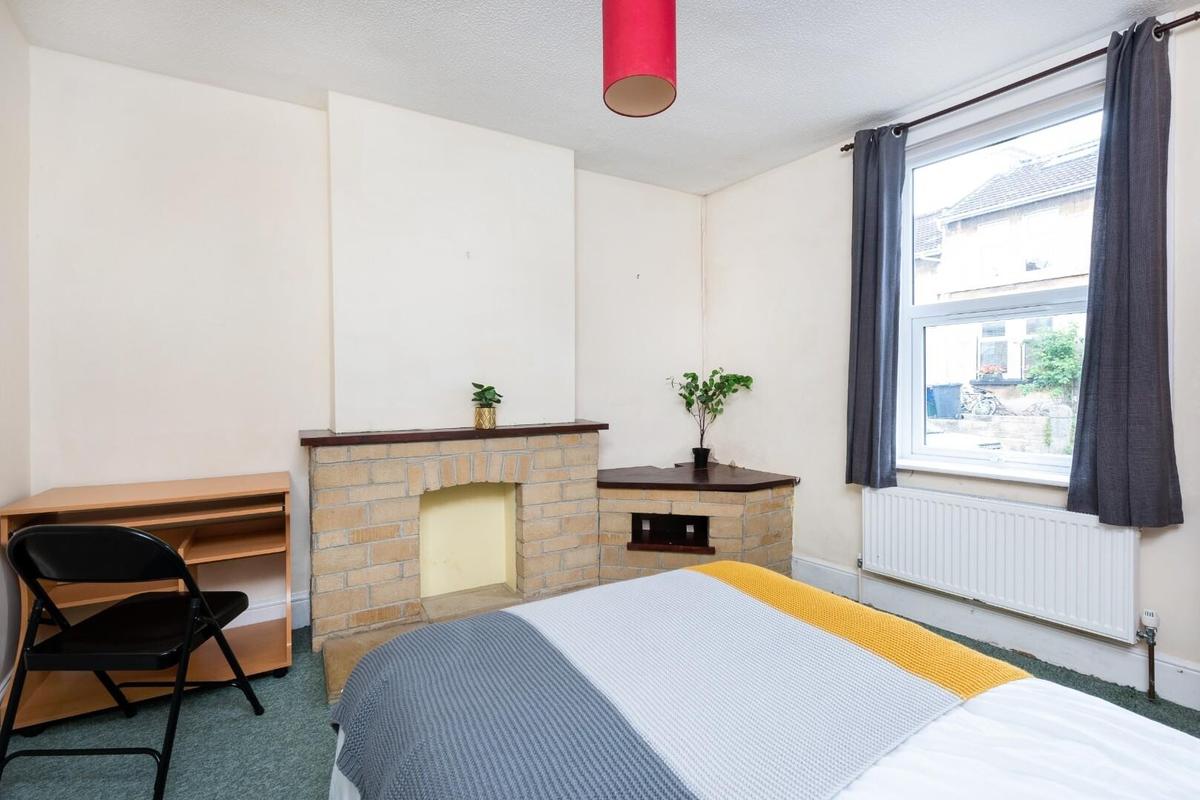 3 bedroom house for rent Dartmouth Avenue, Bath, BA2 1AS UniHomes