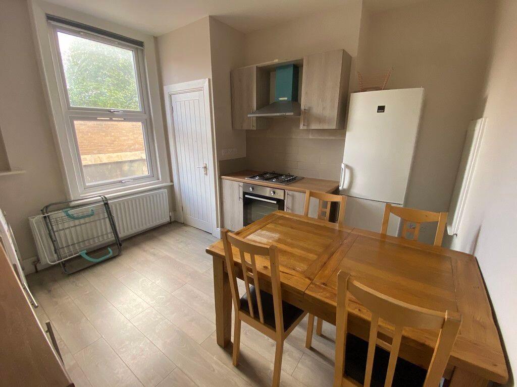 4 bedroom apartment for rent Glossop Road, Sheffield, S10 2QA UniHomes