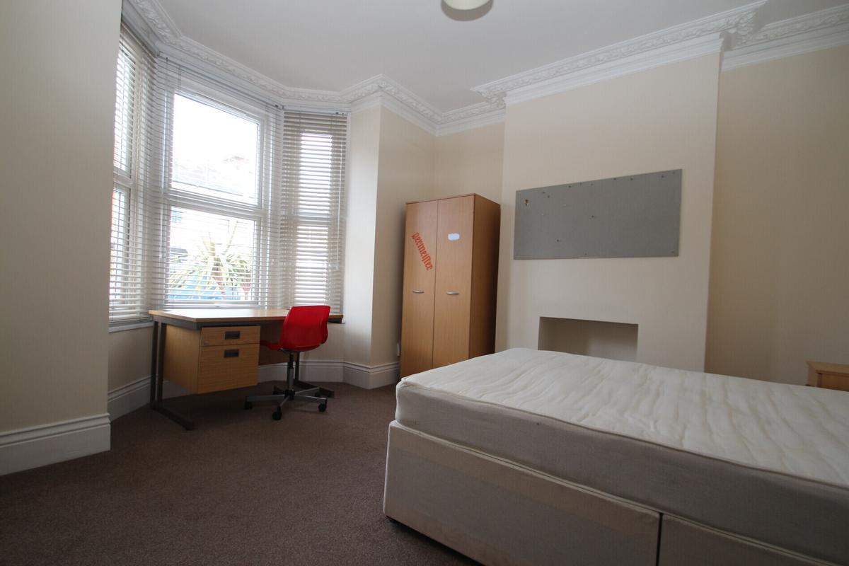 5 bedroom house for rent Francis Avenue, Portsmouth, PO4 0ER UniHomes