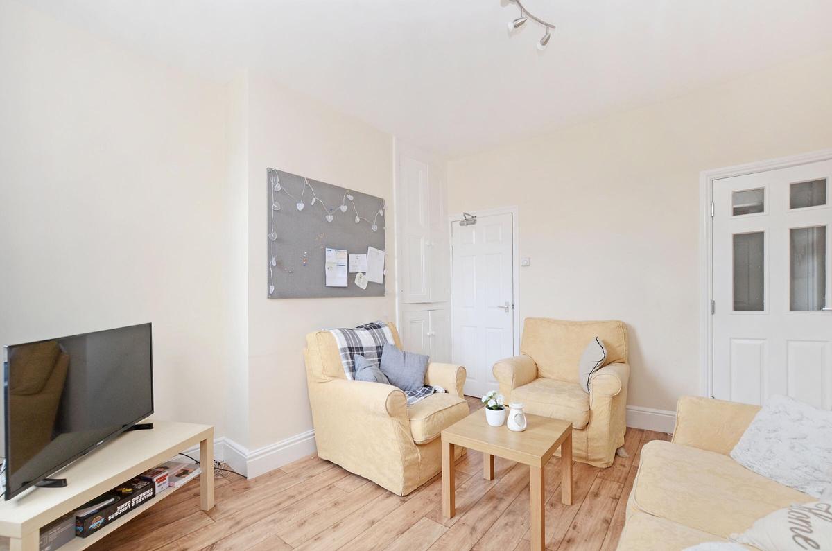 4 bedroom house for rent Denham Road, Sheffield, S11 8NE UniHomes