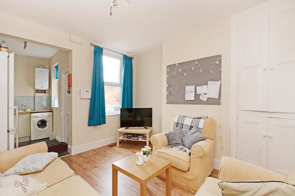 4 bedroom house for rent Denham Road, Sheffield, S11 8NE UniHomes