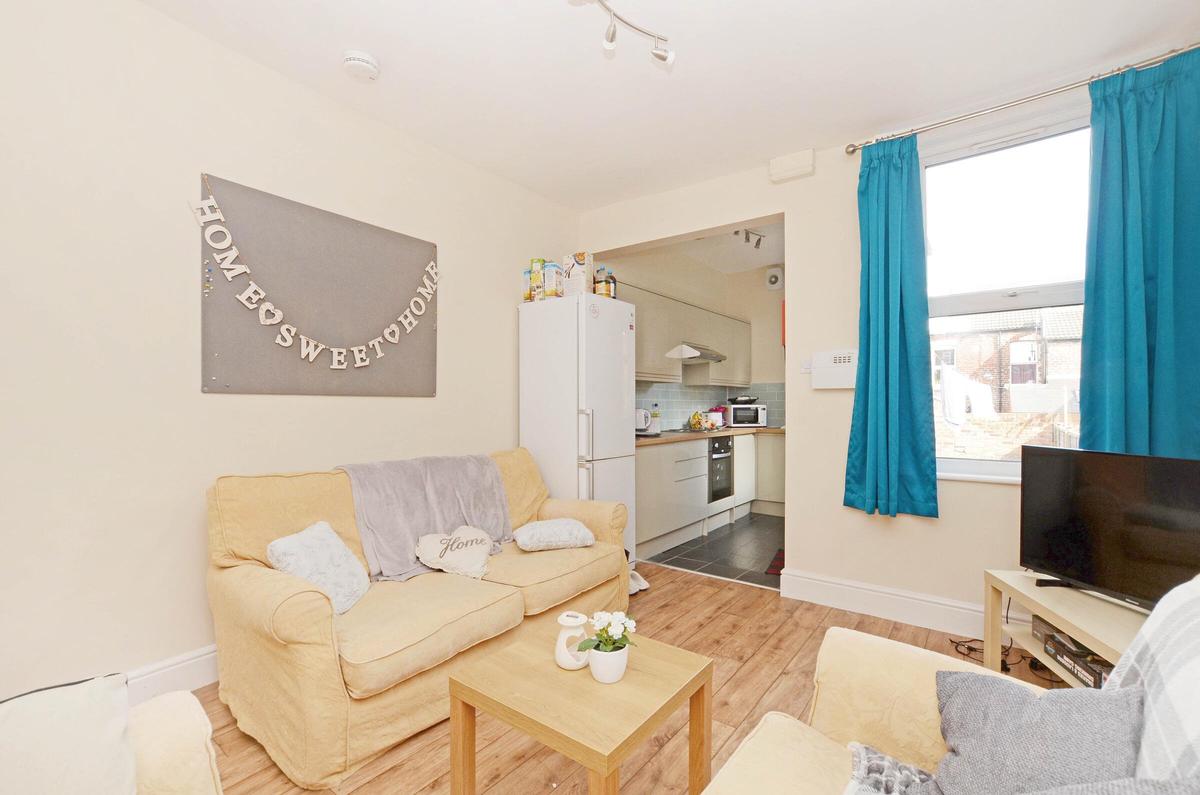 4 bedroom house for rent Denham Road, Sheffield, S11 8NE UniHomes