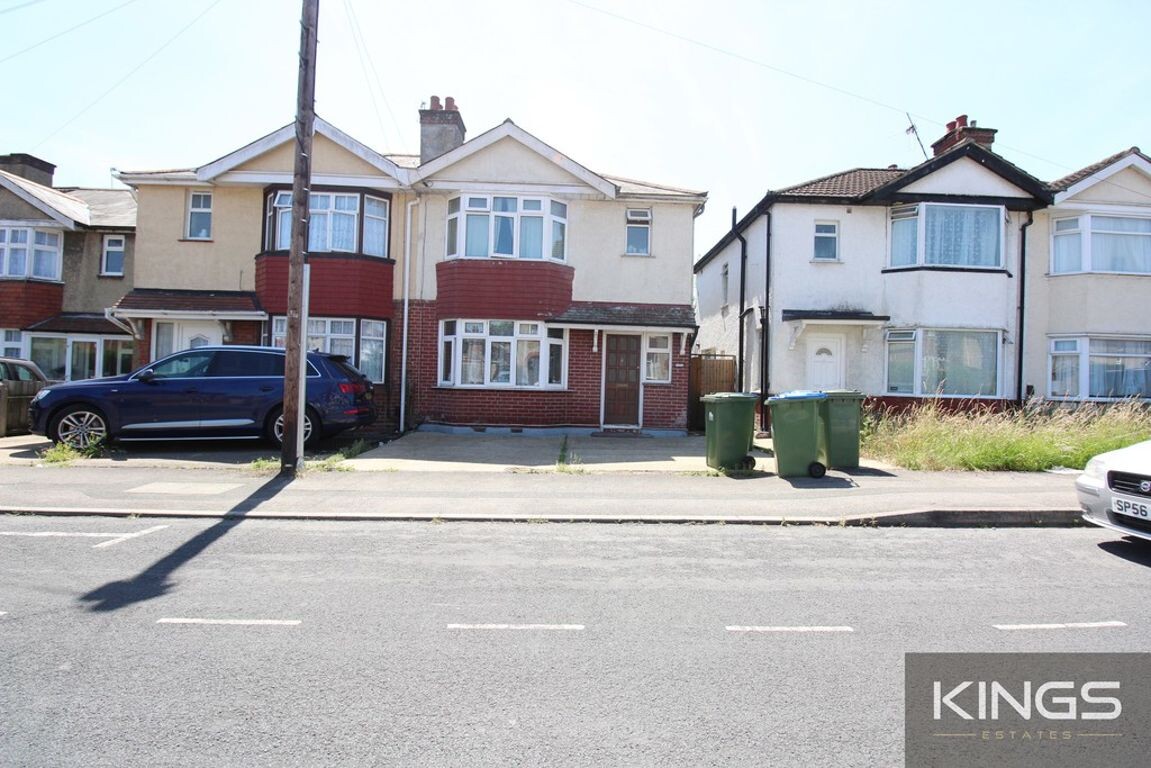 4 bedroom house for rent Honeysuckle Road, Southampton, SO16 3HQ UniHomes