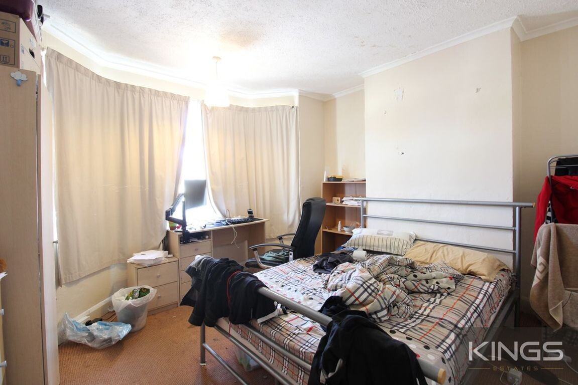 4 bedroom house for rent Honeysuckle Road, Southampton, SO16 3HQ UniHomes