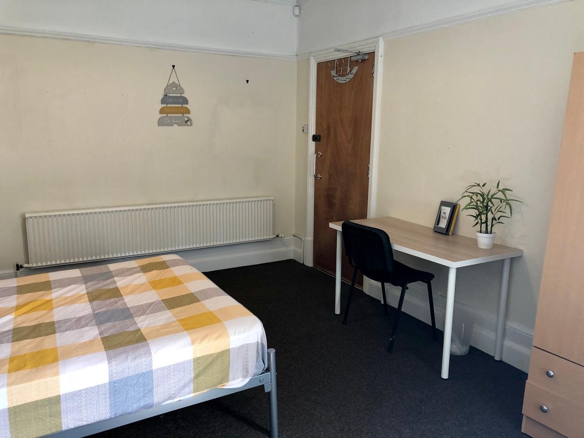 6 bedroom house for rent Lenton Boulevard, Nottingham, NG7 2EN UniHomes