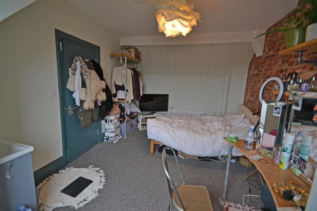 6 bedroom apartment for rent Compton Road, Brighton, BN1 5AN UniHomes