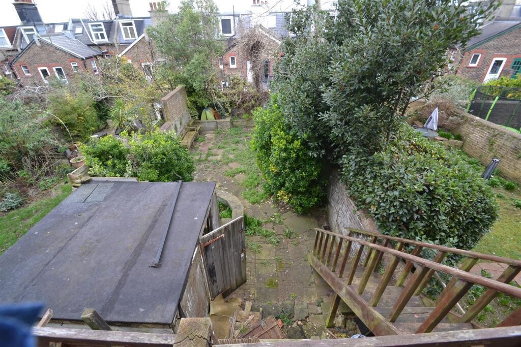 6 bedroom apartment for rent Compton Road, Brighton, BN1 5AN UniHomes