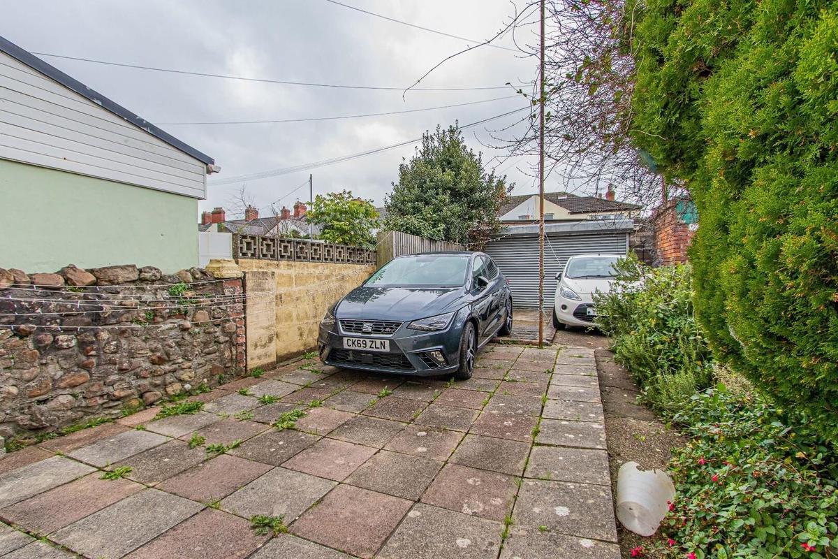 5 bedroom house for rent Whitchurch Road, Cardiff, CF14 3JQ UniHomes