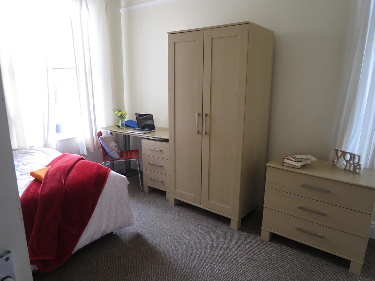 7 bedroom house for rent Radcliffe Road Nottingham, NG2 5HH UniHomes