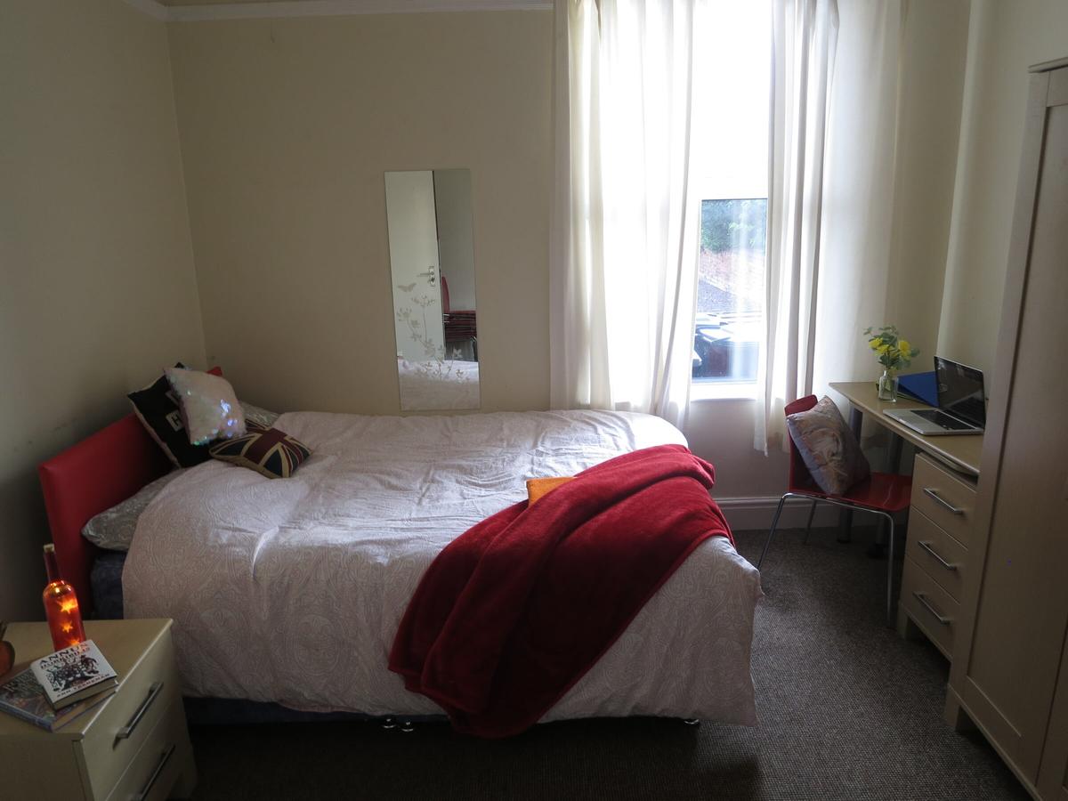 7 bedroom house for rent Radcliffe Road Nottingham, NG2 5HH UniHomes