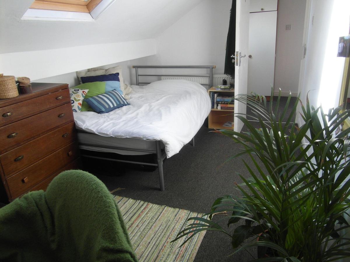 7 bedroom house for rent Roslin Road, Sheffield, S10 1FA UniHomes