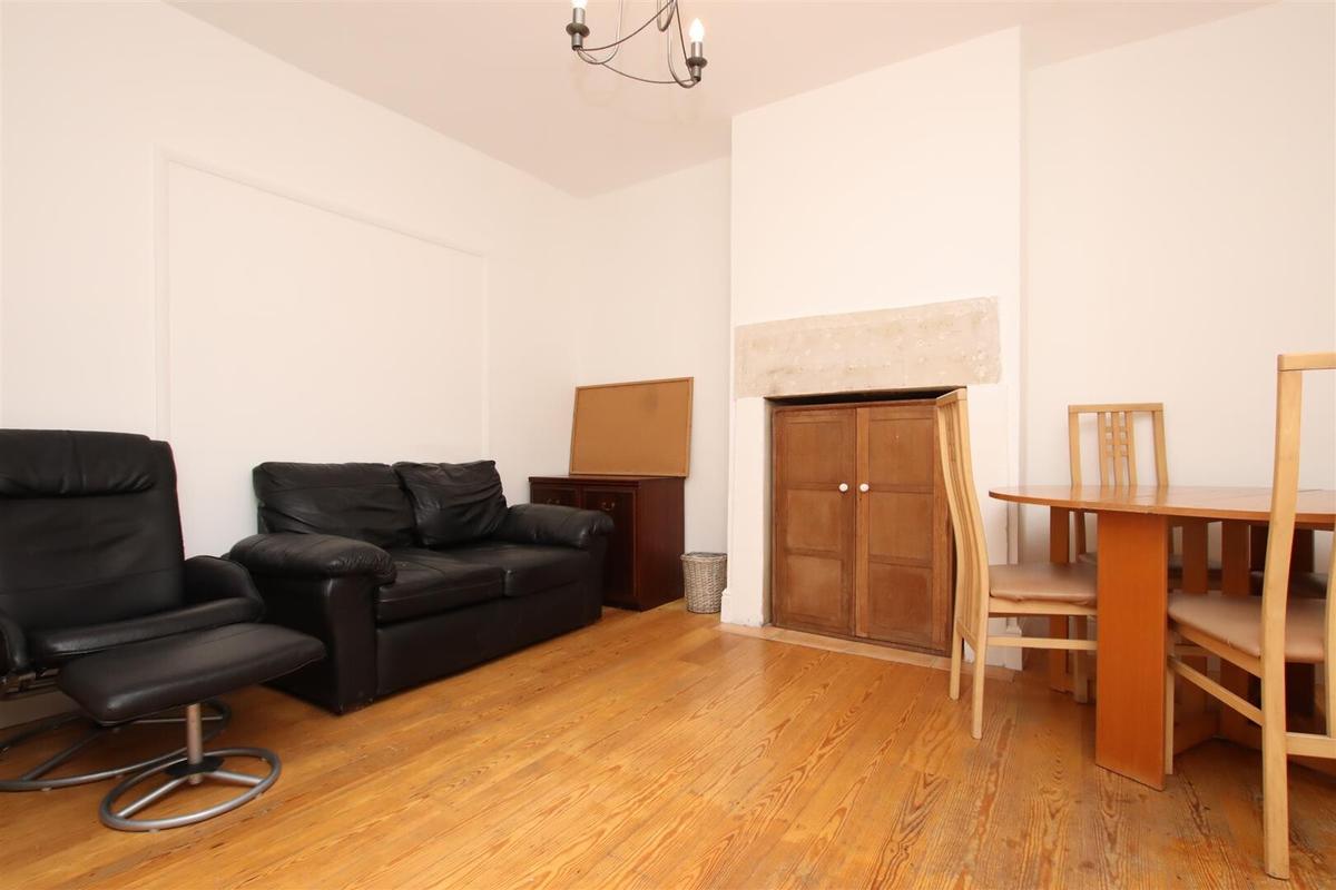 3 bedroom house for rent All Saints Place, Bath, BA2 6DU UniHomes