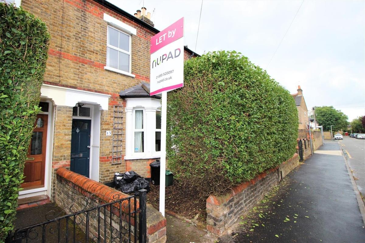 4 bedroom house for rent Elthorne Road, London, UB8 2PS UniHomes