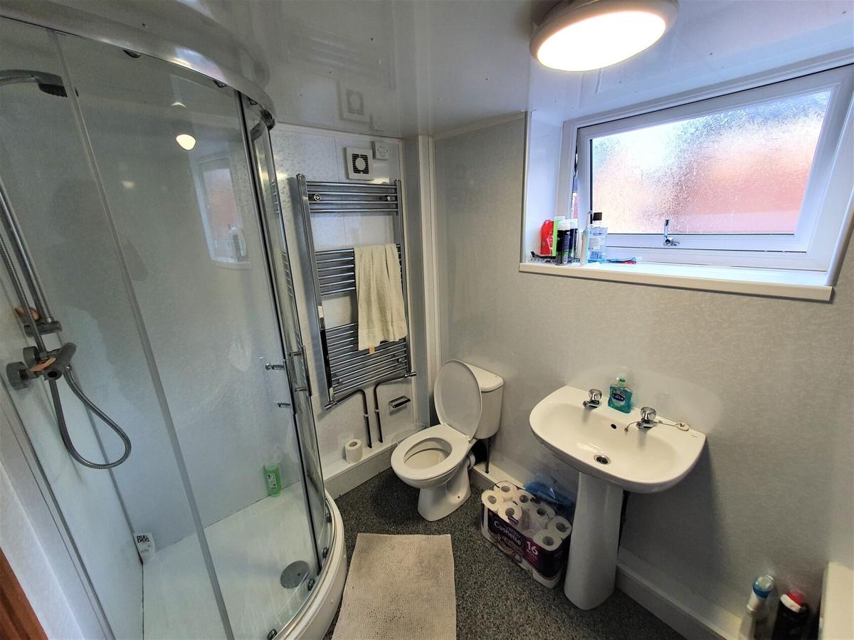 4 bedroom house for rent Heaton Park Road, Newcastle, NE6 5NR UniHomes