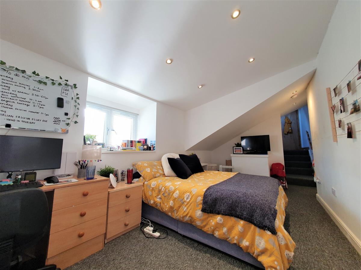 4 bedroom house for rent Heaton Park Road, Newcastle, NE6 5NR UniHomes