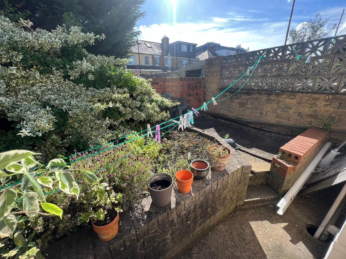 4 bedroom house for rent Merthyr Street, Cardiff, CF24 4JL UniHomes