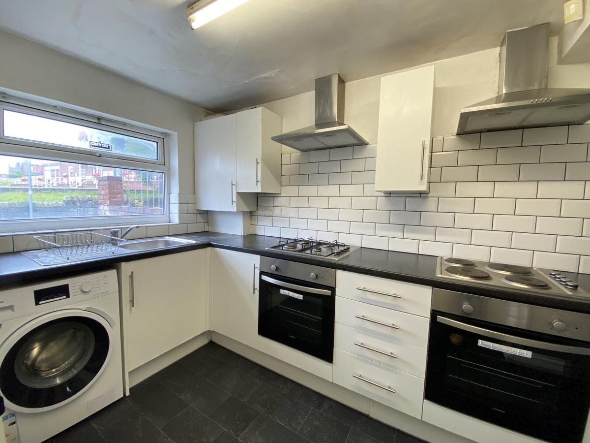 5 bedroom house on Haddon Road, Burley, Leeds