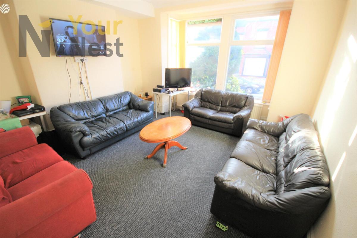 5 bedroom house for rent Headingley Avenue, Leeds, LS6 3ER UniHomes