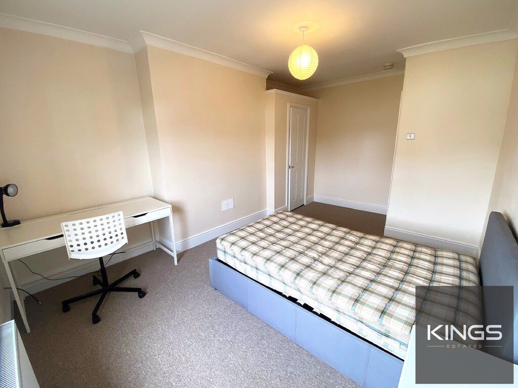 3 bedroom apartment for rent Kent Road, Portsmouth, PO5 3EW UniHomes