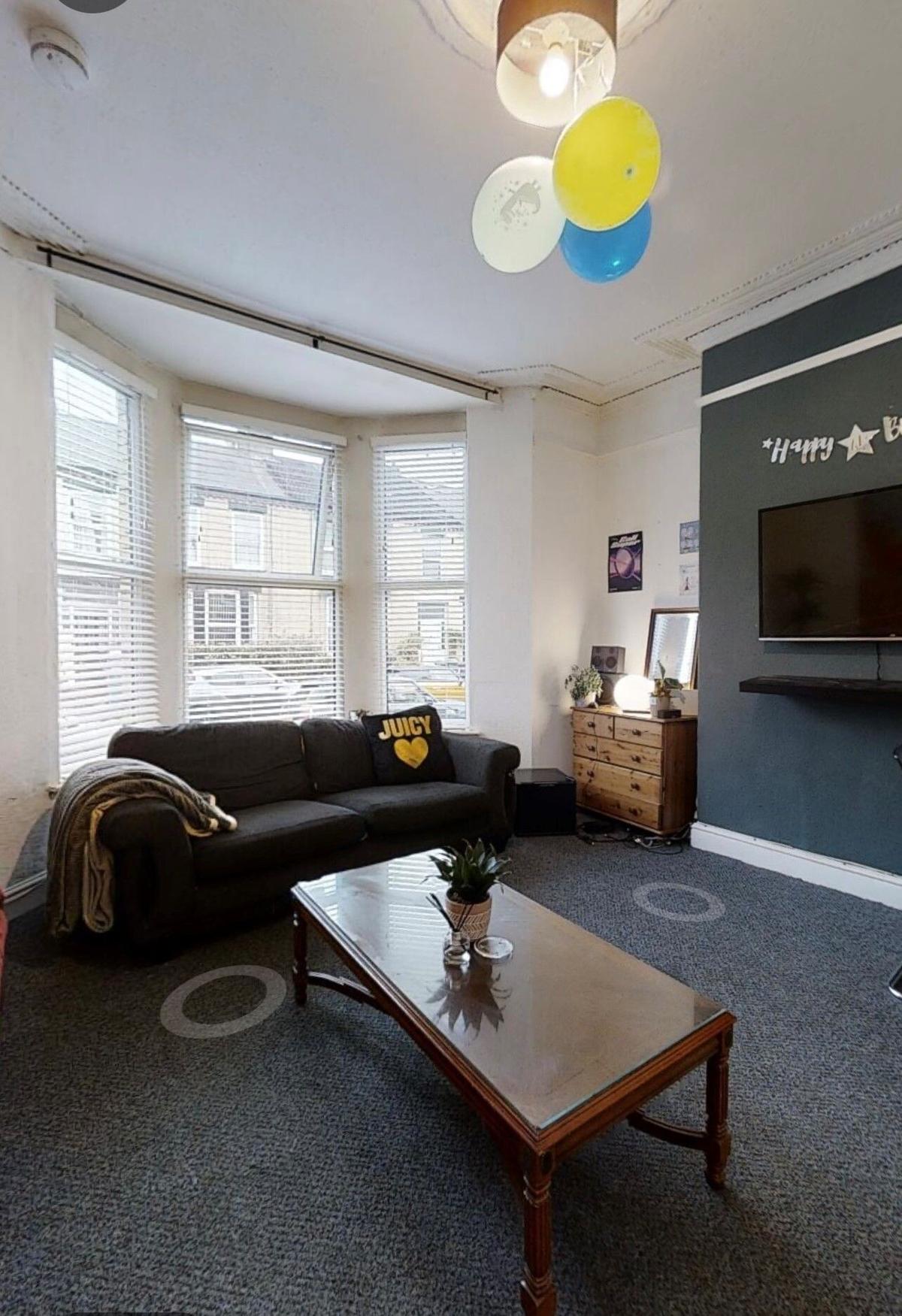 6 bedroom house for rent Gresford Avenue, Liverpool, L17 2AW UniHomes