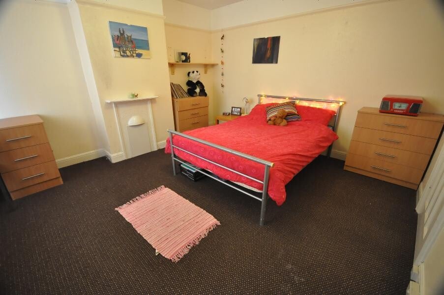 2 bedroom house for rent Hessle Road, Leeds, LS6 1EH UniHomes