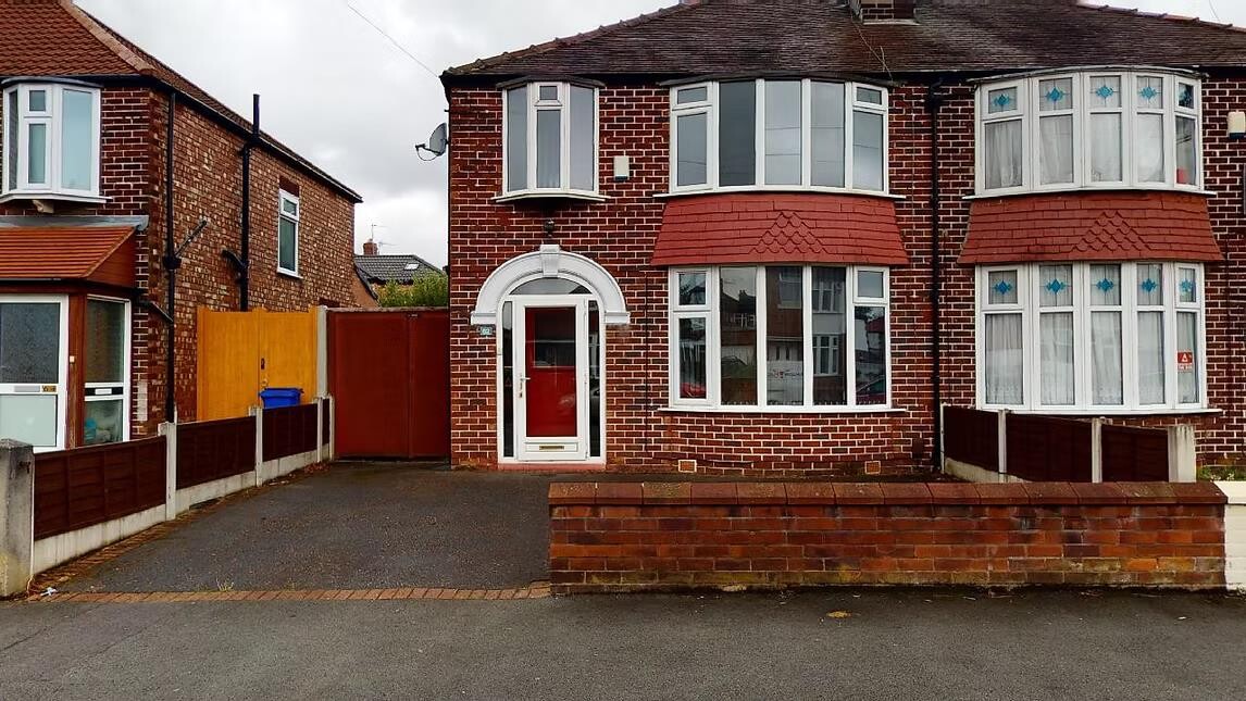 6 bedroom house on Heaton Road, Withington, Manchester