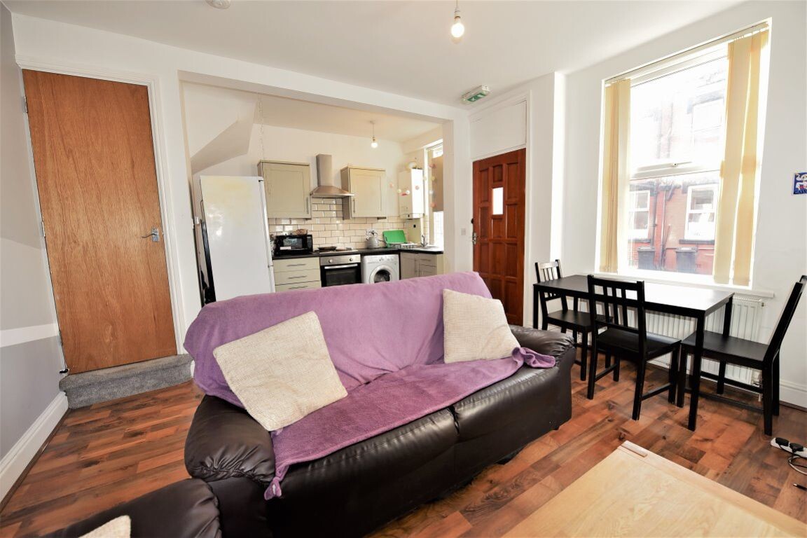 3 bedroom house for rent Hyde Park, Leeds, LS6 1JS UniHomes