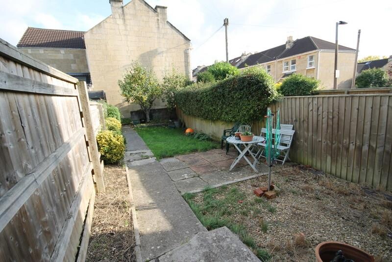 4 bedroom house for rent Lyme Gardens, Bath, BA1 3LW UniHomes