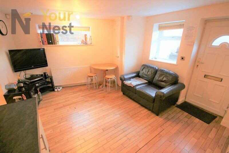 2 bedroom apartment for rent Headingley Mount, Leeds, LS6 3EL UniHomes