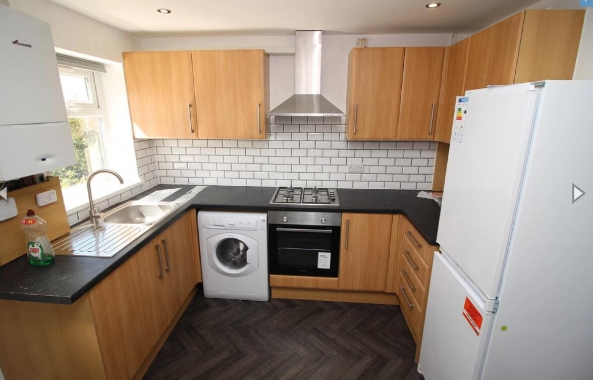 3 bedroom house for rent Howden Place, Leeds, LS6 1PB UniHomes