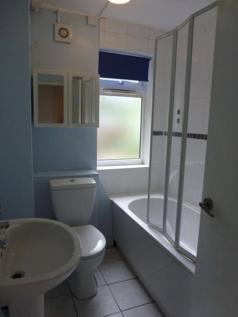 3 bedroom apartment for rent Tenterden Drive, Canterbury, CT2 7BH