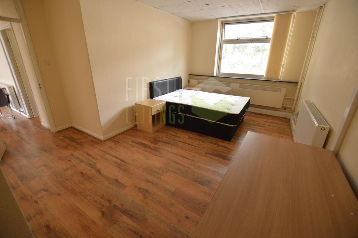 4 bedroom house for rent London Road, Leicester, LE2 0QT UniHomes