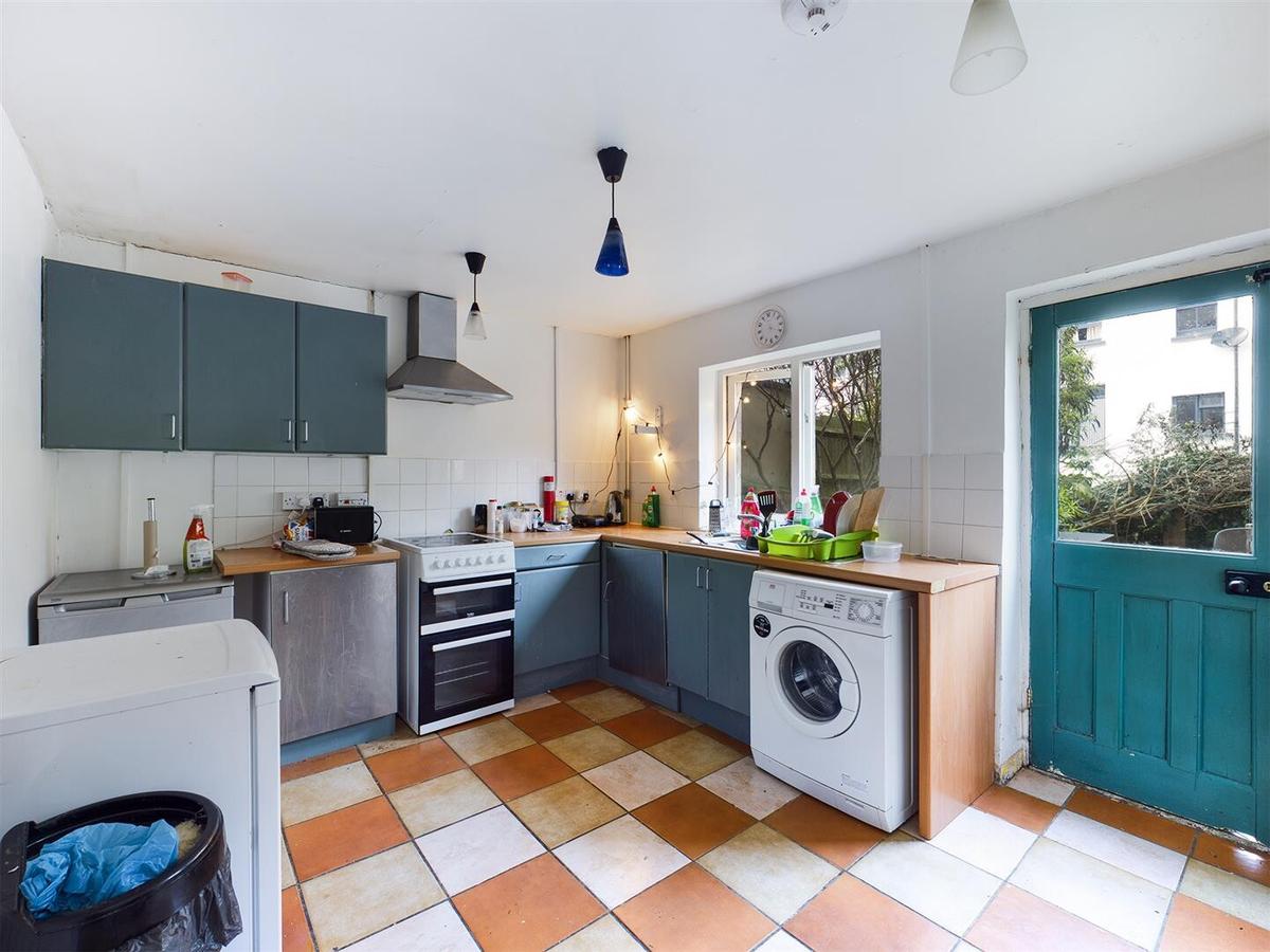 4 bedroom house for rent Southampton Street, Brighton, BN2 9UT UniHomes