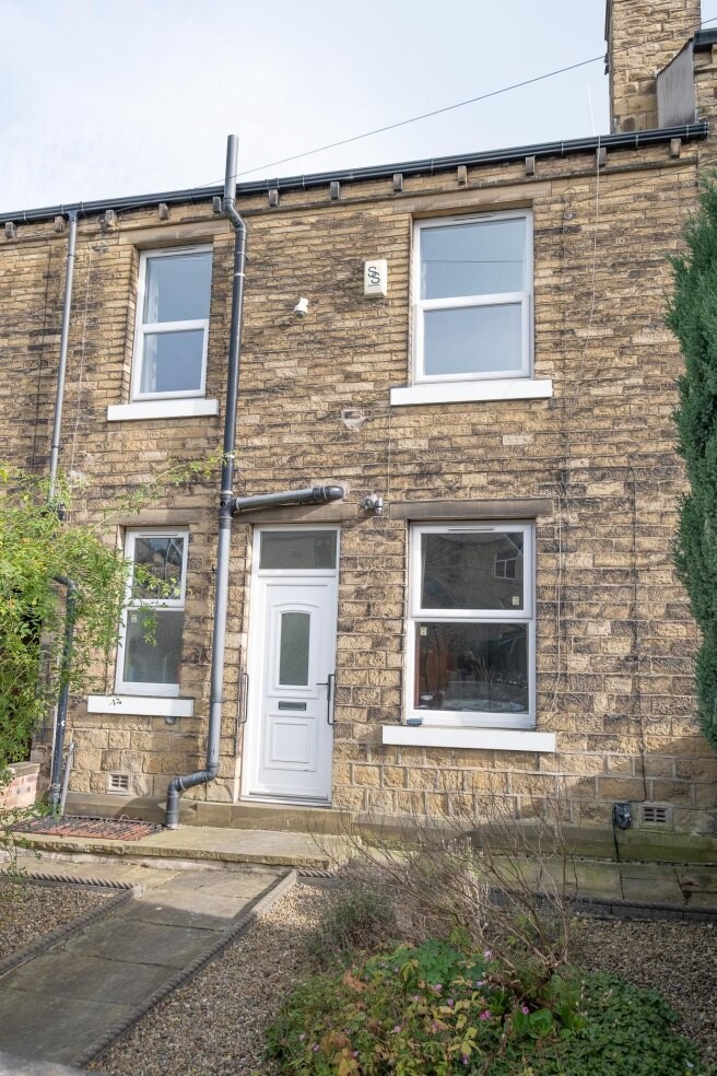 3 bedroom house for rent Clement Street Huddersfield, HD1 5HE UniHomes