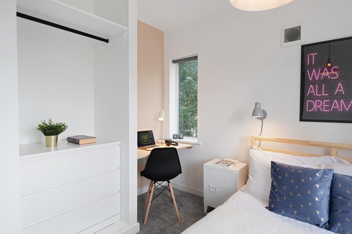 6 bedroom house for rent Romney Avenue, Bristol, BS7 9ST UniHomes