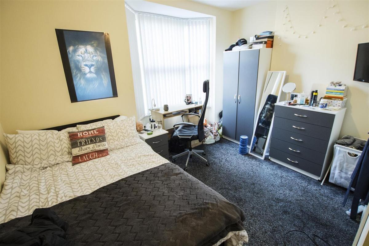 5 bedroom house for rent Harborne Park Road Birmingham, B17 0DE UniHomes