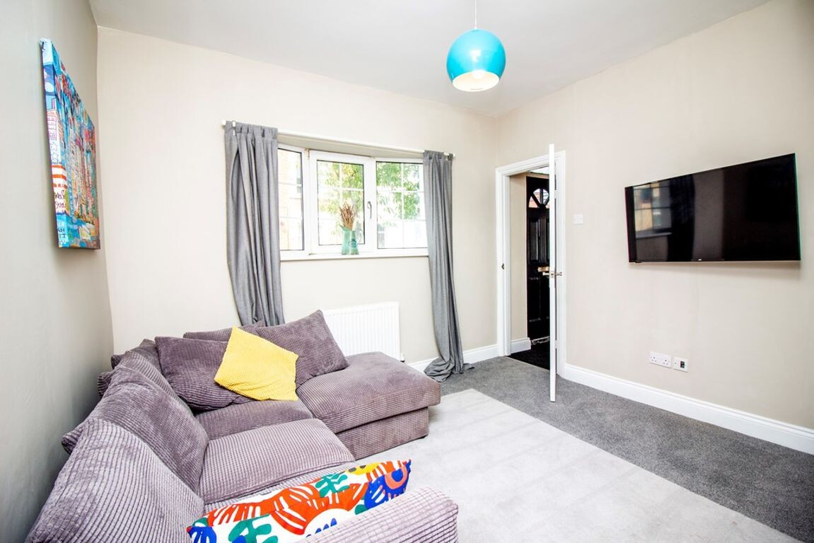 4 bedroom house for rent Cleveland Road, Portsmouth, PO5 1SF UniHomes