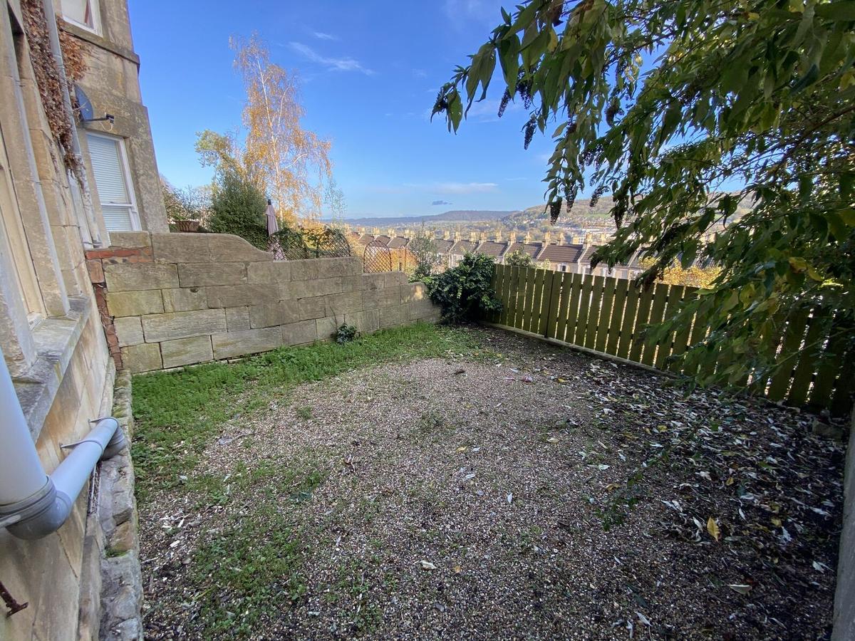 3 bedroom apartment for rent Belgrave Terrace, Bath, BA1 5JR UniHomes
