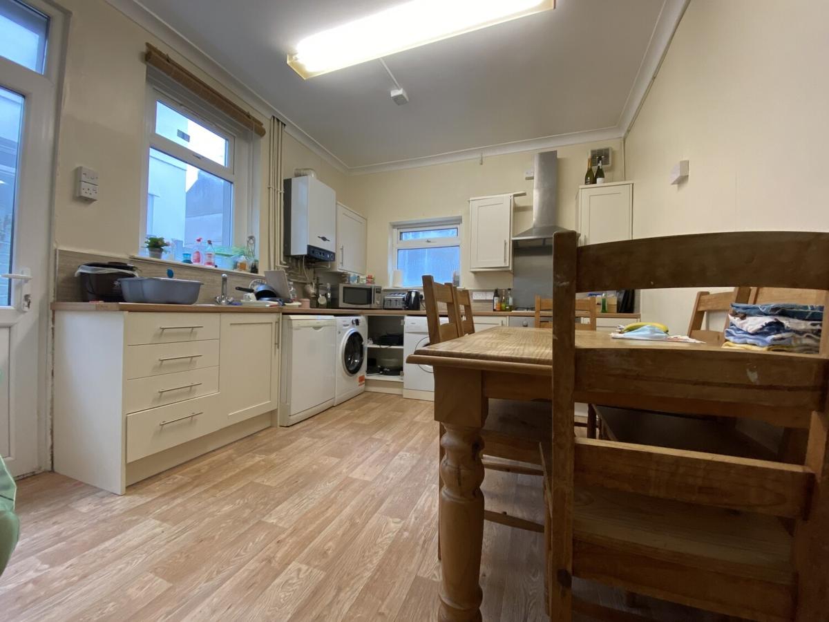 5 bedroom house for rent Allensbank Road, Cardiff, CF14 3PQ UniHomes