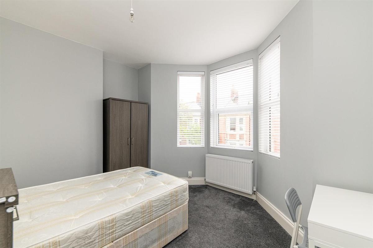3 bedroom apartment for rent Kelvin Grove, Newcastle, NE2 1RL UniHomes