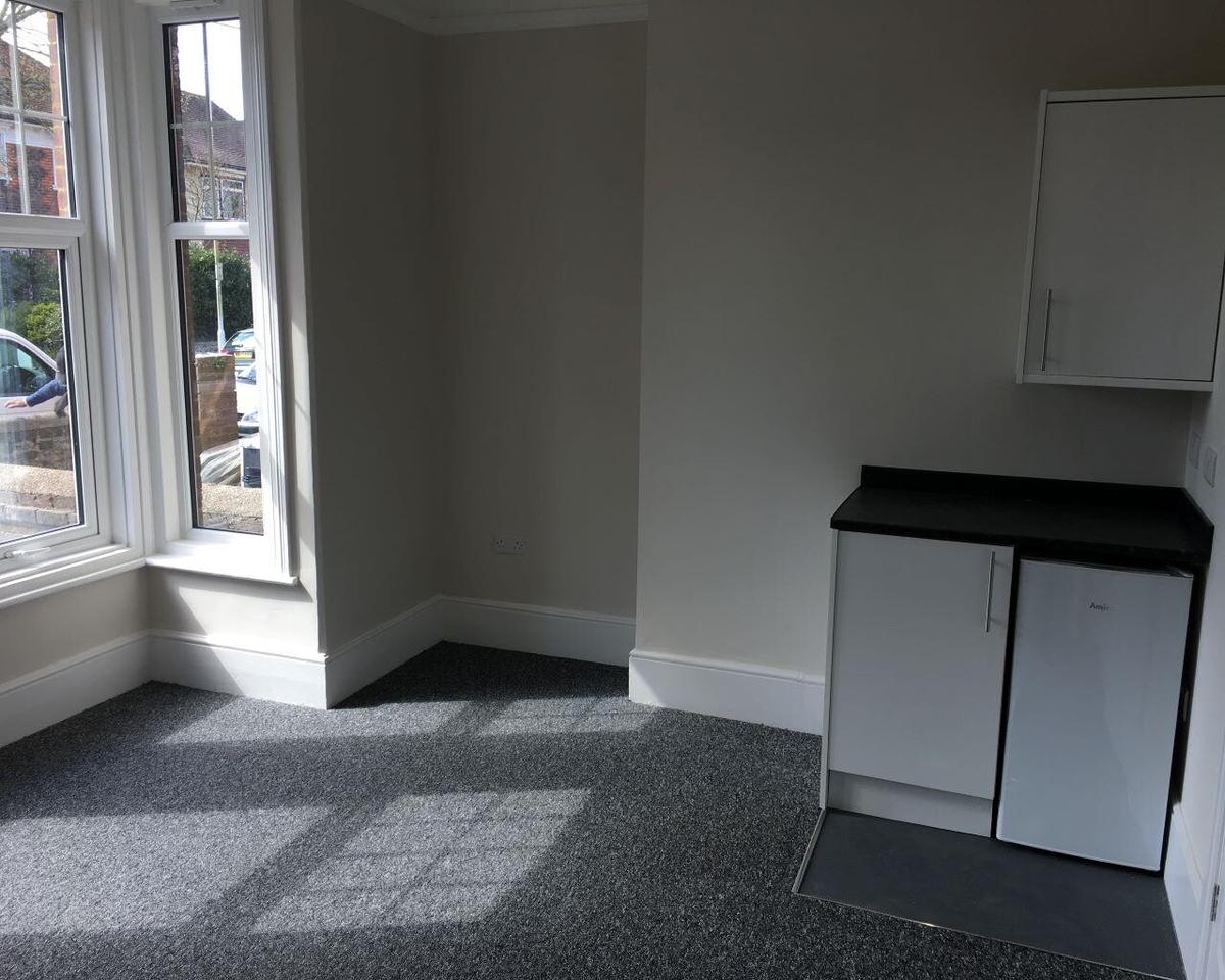 6 bedroom house for rent Rugby Road, Brighton, BN11 4PU UniHomes