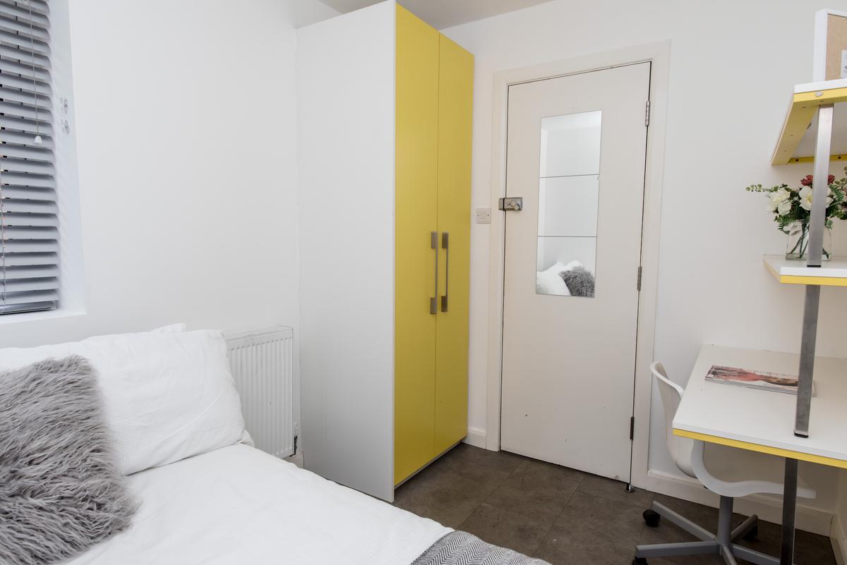 2 bedroom house for rent Darnley Street, StokeonTrent, ST4 2BH UniHomes