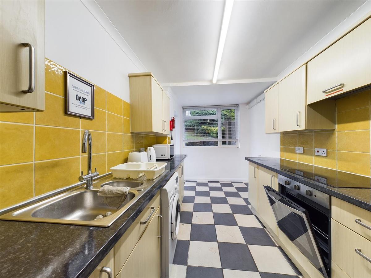 4 bedroom house for rent Mafeking Road, Brighton, BN2 4EL UniHomes