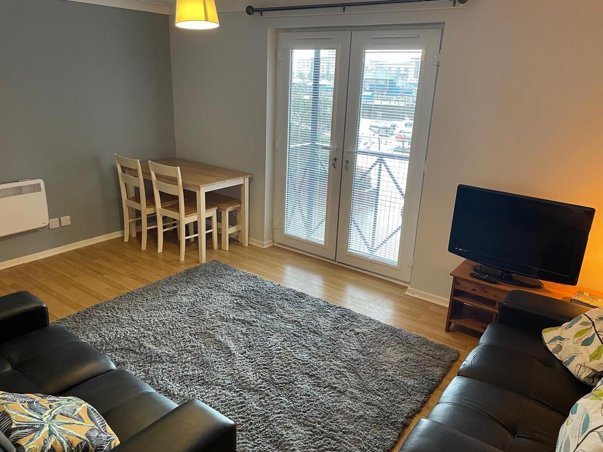 2 bedroom apartment for rent Monmouth House Mannheim Quay, Swansea, SA1 1WD UniHomes