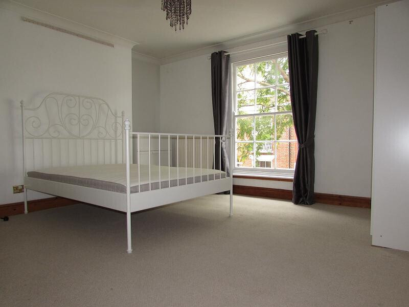 4 bedroom house for rent King Street, Portsmouth, PO5 4EG UniHomes