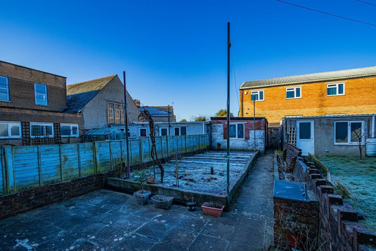 4 bedroom house for rent Caerphilly Road, Cardiff, CF14 4QB UniHomes