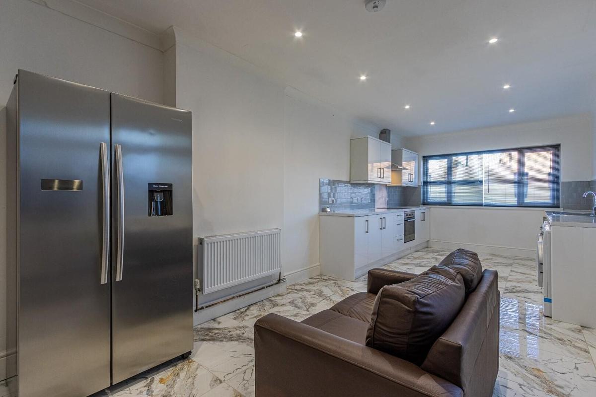 4 bedroom house for rent Caerphilly Road, Cardiff, CF14 4QB UniHomes