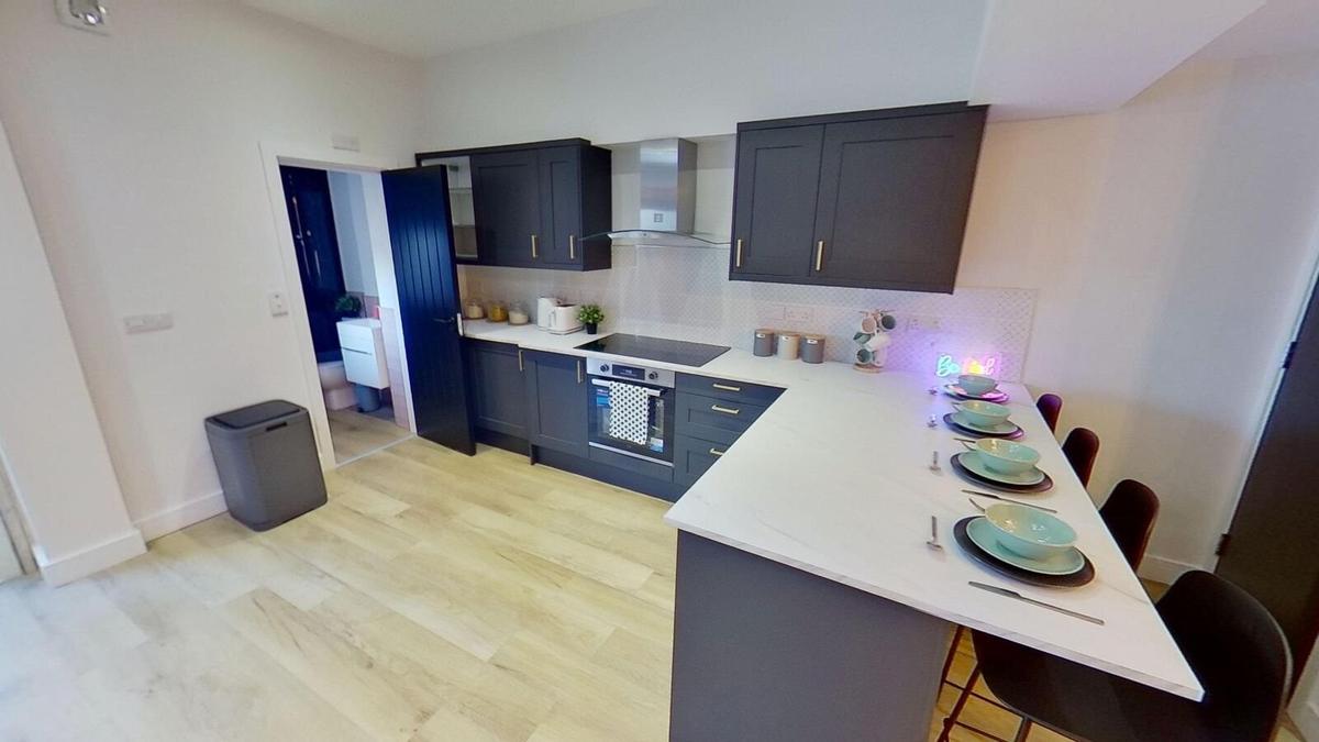 6 bedroom house on Wellington Street, City Centre, Nottingham